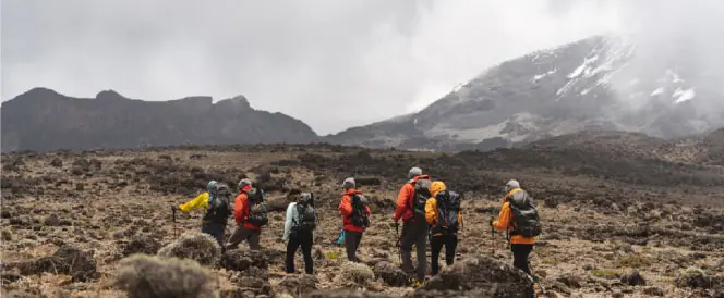 Northern Circuitin reitti – päivä 4 – Vaellus Shira 2 Campilta Moir Hutille Lava Towerin kautta